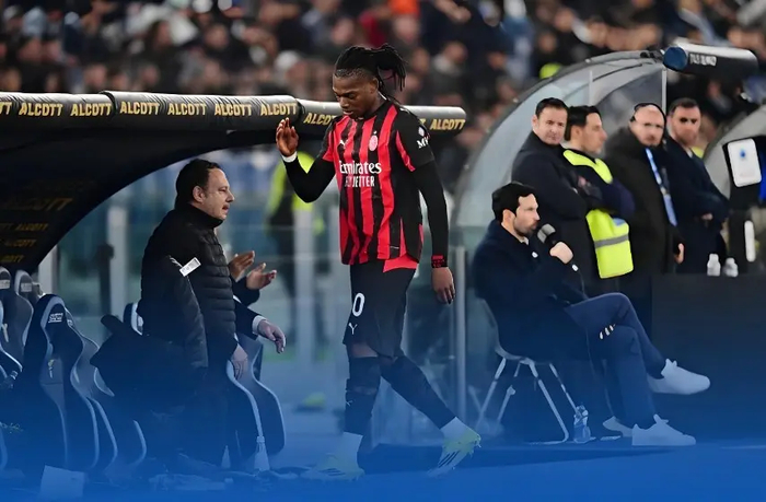 米兰客场告负莱奥推搡主帅争冠希望破灭