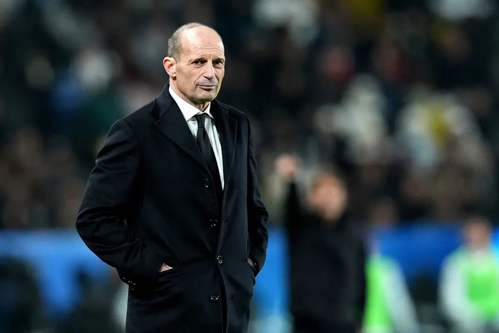 米兰客场告负莱奥推搡主帅争冠希望破灭