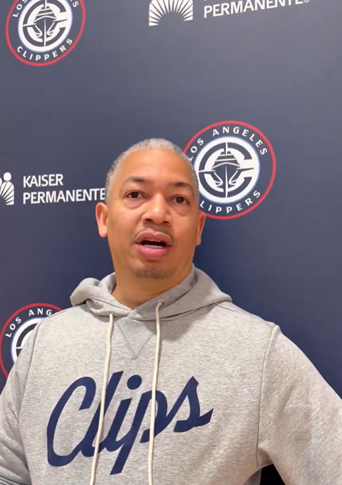 加兰空位三分选择传球引教练质疑